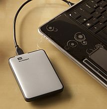 backup laptop external hard drive